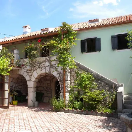 بيت للعطل In 5373 Grižane